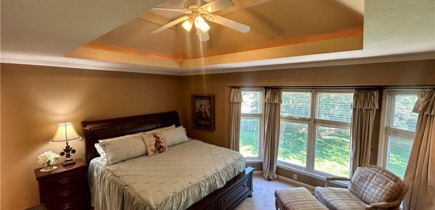 7608 NW 76th Place, Kansas City, MO 64152