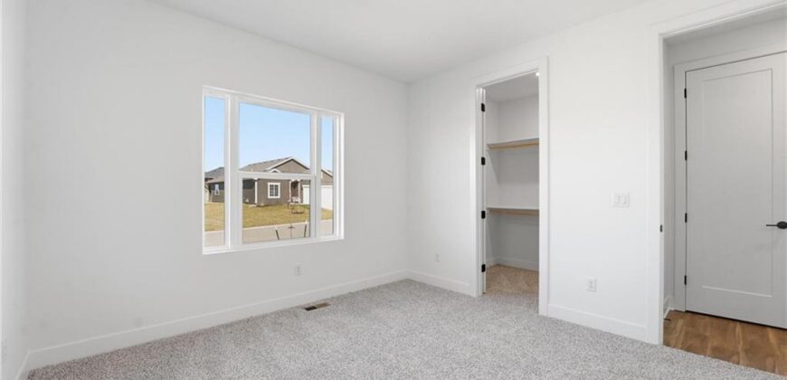 1803 NW 104th Terrace, Kansas City, MO 64155