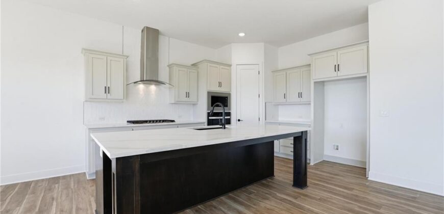 1803 NW 104th Terrace, Kansas City, MO 64155