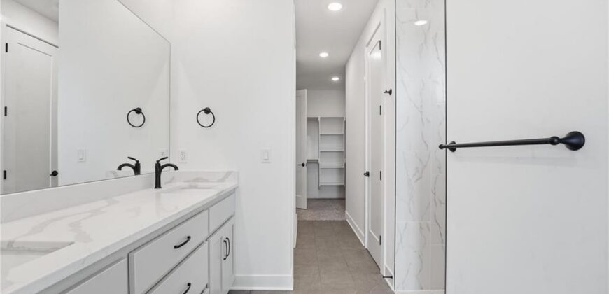 1803 NW 104th Terrace, Kansas City, MO 64155