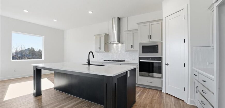 1803 NW 104th Terrace, Kansas City, MO 64155