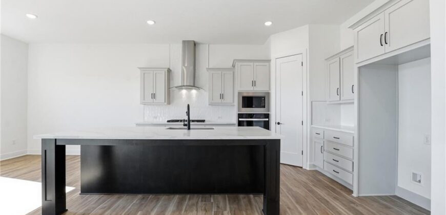 1803 NW 104th Terrace, Kansas City, MO 64155