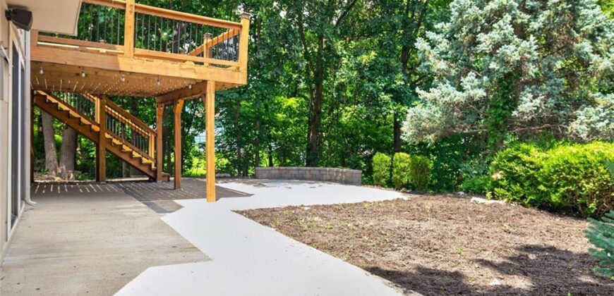 14170 NW 63rd Street, Parkville, MO 64152