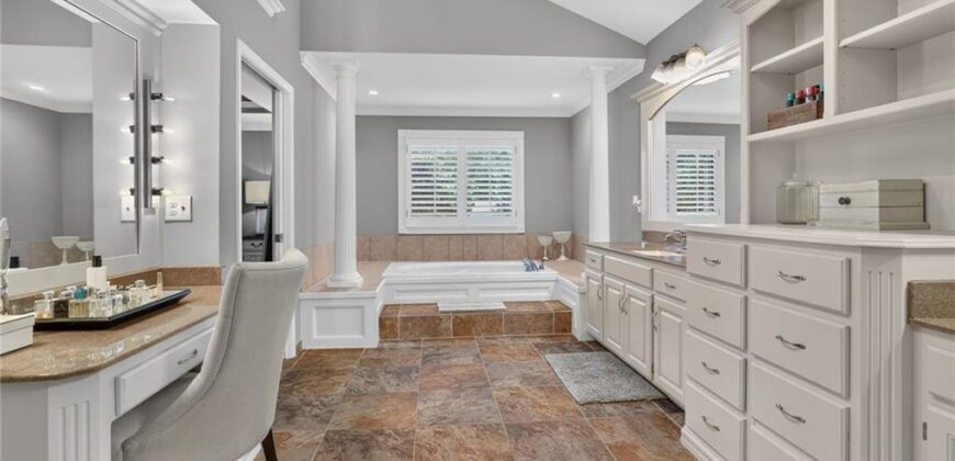 14170 NW 63rd Street, Parkville, MO 64152