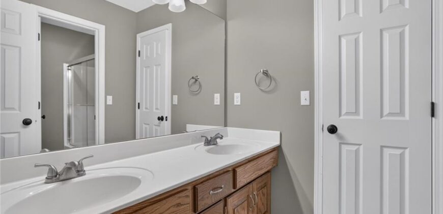 14170 NW 63rd Street, Parkville, MO 64152