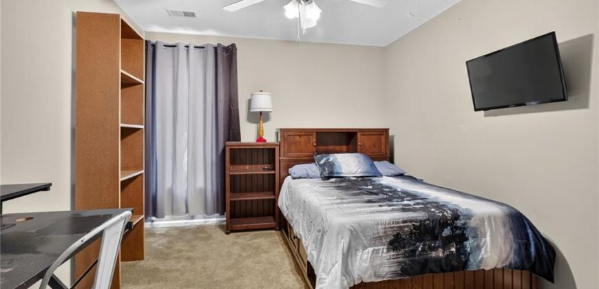 14170 NW 63rd Street, Parkville, MO 64152