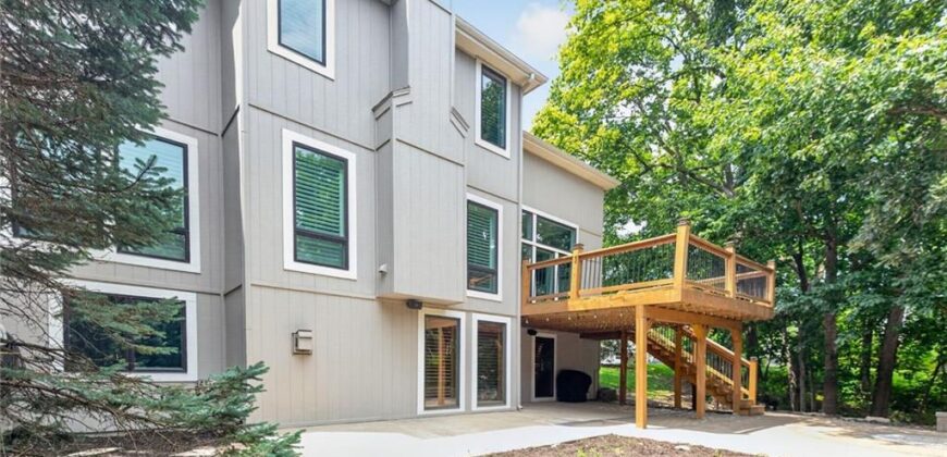 14170 NW 63rd Street, Parkville, MO 64152