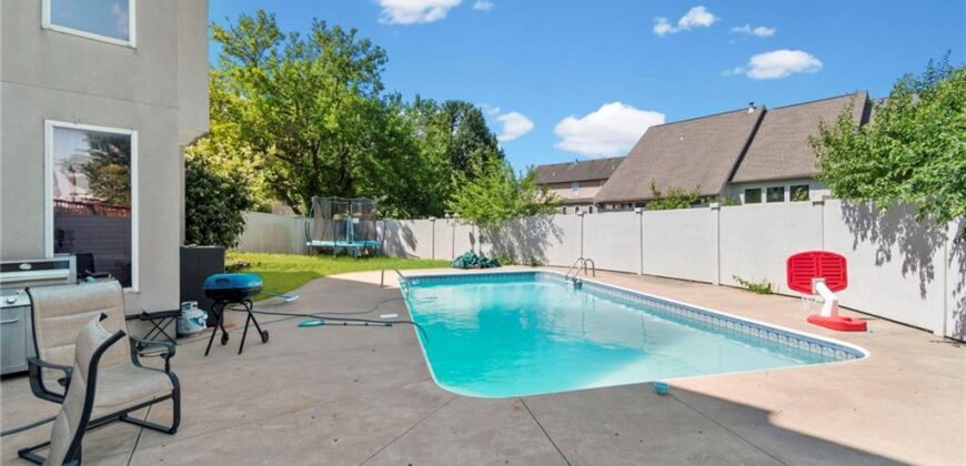 6304 N Kensington Court, Kansas City, MO 64119