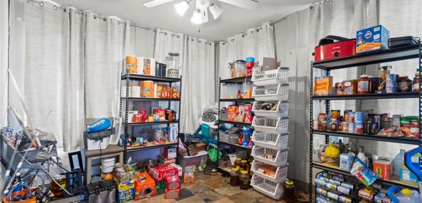 6304 N Kensington Court, Kansas City, MO 64119