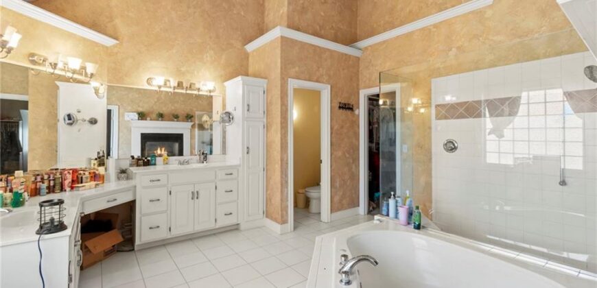 6304 N Kensington Court, Kansas City, MO 64119