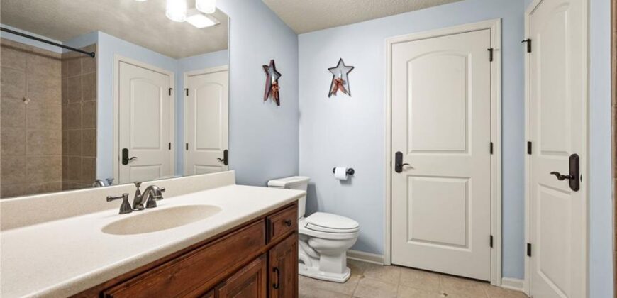 6019 NW 107th Street, Kansas City, MO 64154