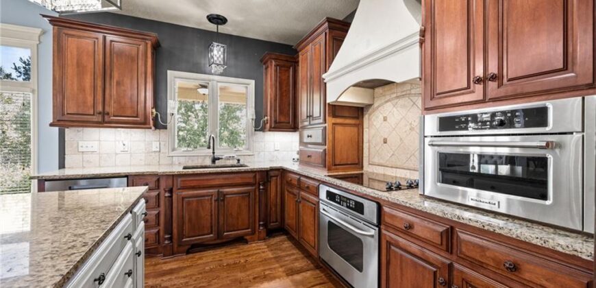 6019 NW 107th Street, Kansas City, MO 64154