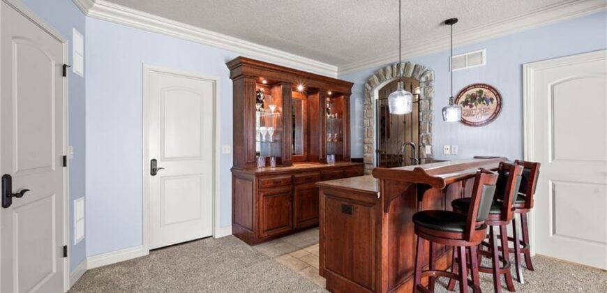 6019 NW 107th Street, Kansas City, MO 64154