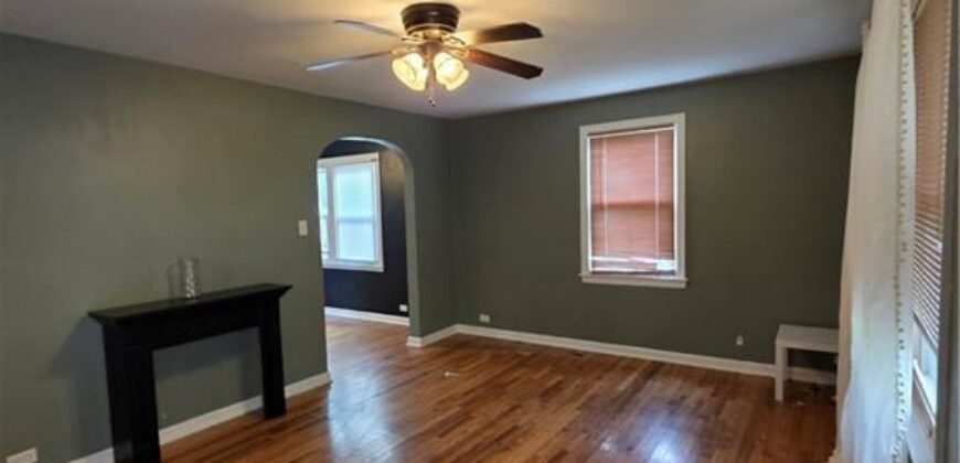 4248 NE Kelsey Road, Kansas City, MO 64116