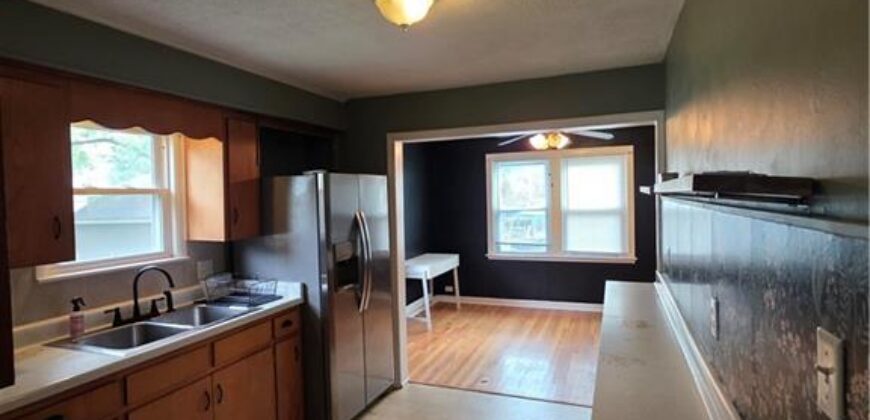 4248 NE Kelsey Road, Kansas City, MO 64116