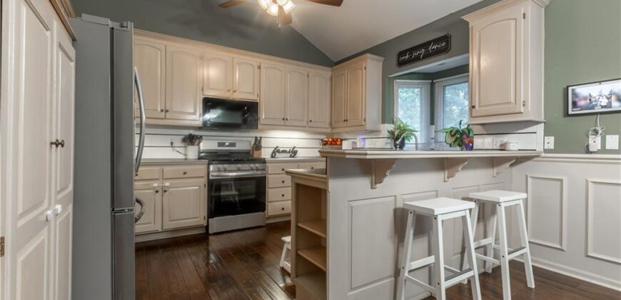 8804 N Anita Avenue, Kansas City, MO 64154