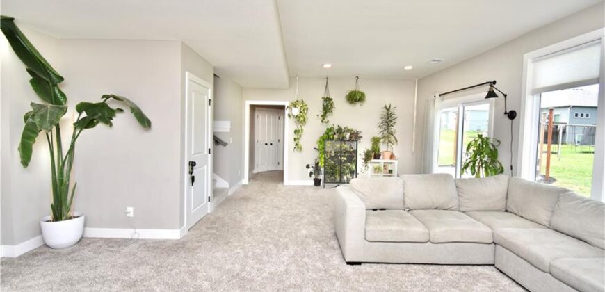 2152 Hay Market Court, Liberty, MO 64068