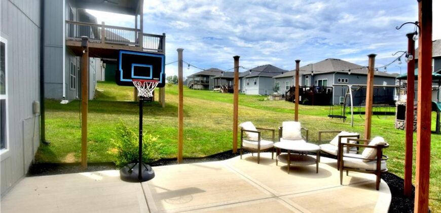 2152 Hay Market Court, Liberty, MO 64068