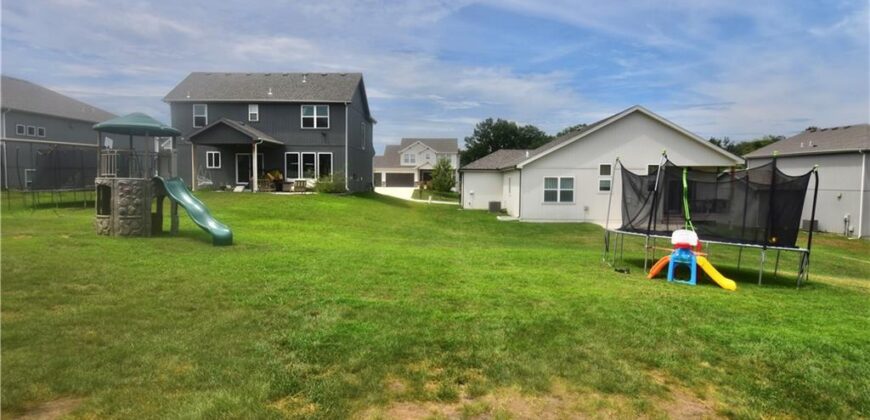 2152 Hay Market Court, Liberty, MO 64068