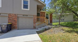 8709 N Hull Avenue, Kansas City, MO 64154