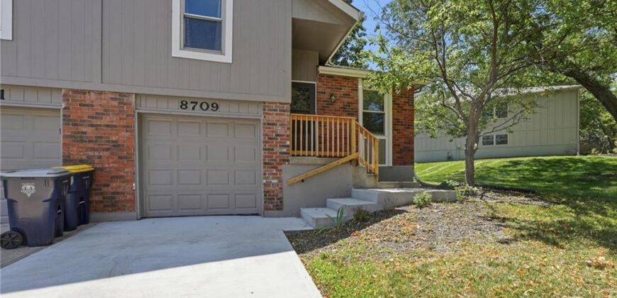 8709 N Hull Avenue, Kansas City, MO 64154