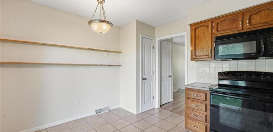 8709 N Hull Avenue, Kansas City, MO 64154