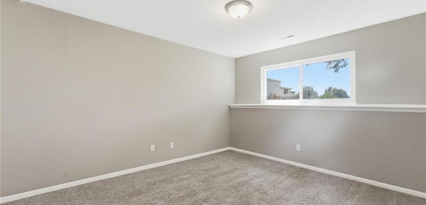 8709 N Hull Avenue, Kansas City, MO 64154