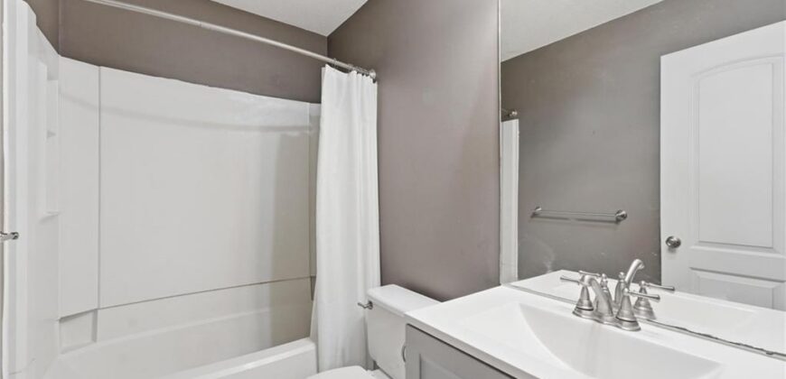 8709 N Hull Avenue, Kansas City, MO 64154