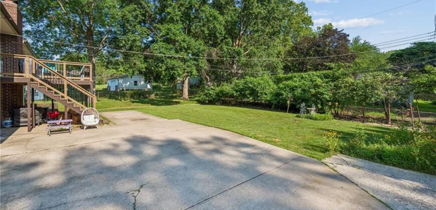 1504 NE 76 Street, Gladstone, MO 64118