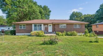 1504 NE 76 Street, Gladstone, MO 64118