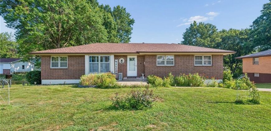 1504 NE 76 Street, Gladstone, MO 64118