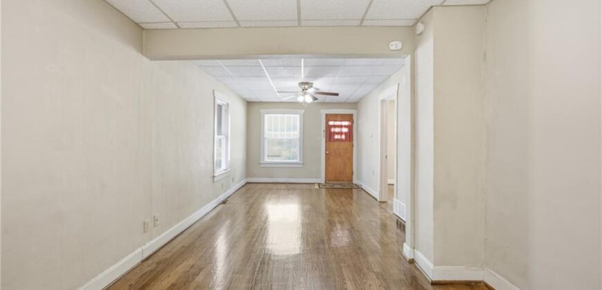 1021 E 23rd Avenue, North Kansas City, MO 64116