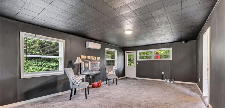6922 NW 68th Terrace, Kansas City, MO 64152