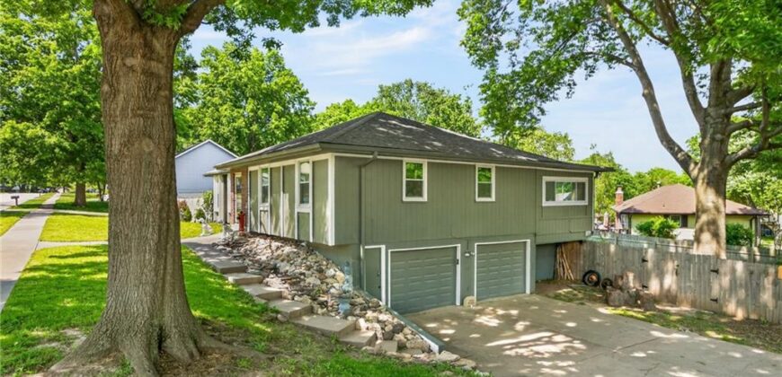 1524 Oxford Court, Liberty, MO 64068