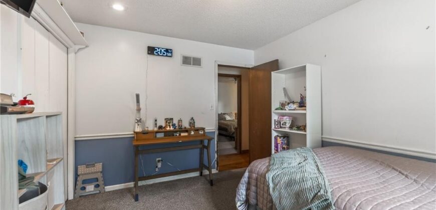 1524 Oxford Court, Liberty, MO 64068
