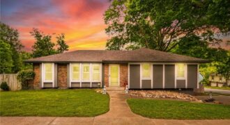 1524 Oxford Court, Liberty, MO 64068