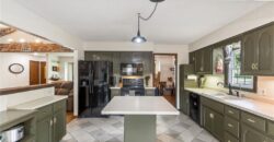 1524 Oxford Court, Liberty, MO 64068