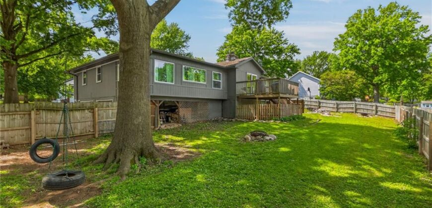 1524 Oxford Court, Liberty, MO 64068