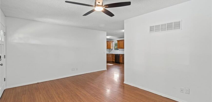 8033 NE San Rafael Drive, Kansas City, MO 64119