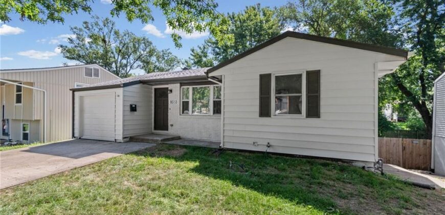 8033 NE San Rafael Drive, Kansas City, MO 64119