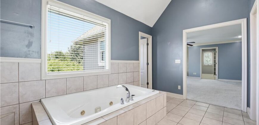 4318 NE 63rd Street, Kansas City, MO 64119