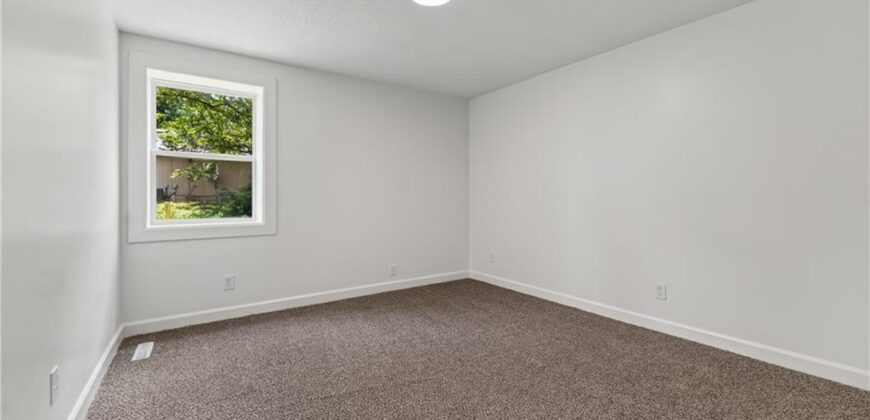 5851 Barnes Avenue, Kansas City, MO 64119