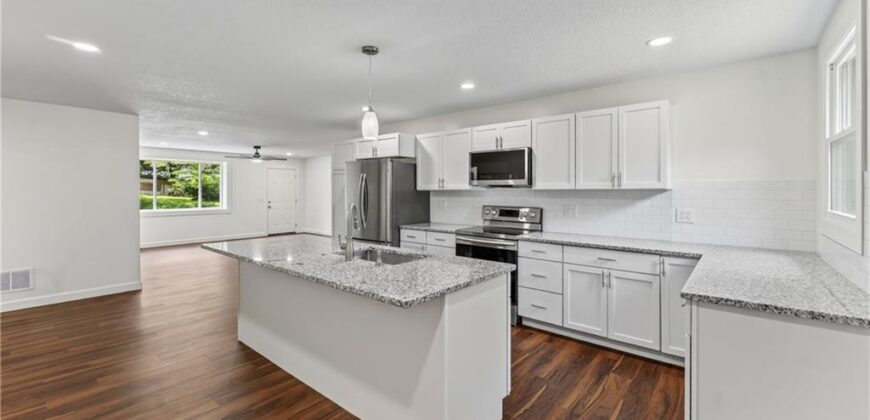 5851 Barnes Avenue, Kansas City, MO 64119