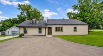 5851 Barnes Avenue, Kansas City, MO 64119
