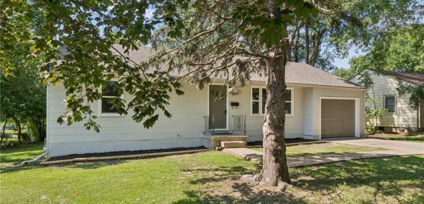 1211 NE 67th Place, Gladstone, MO 64118