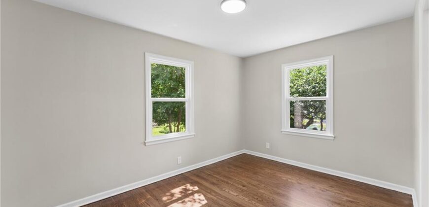 1211 NE 67th Place, Gladstone, MO 64118
