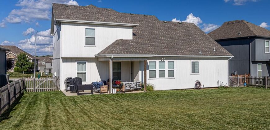 10524 N Randolph Avenue, Kansas City, MO 64157