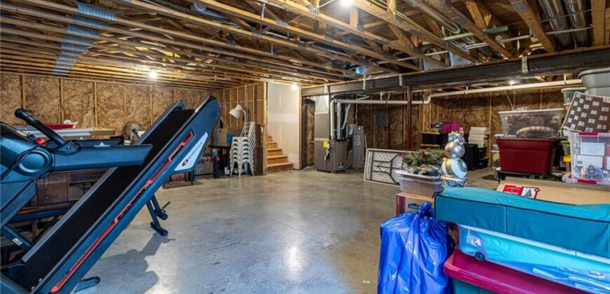 10524 N Randolph Avenue, Kansas City, MO 64157