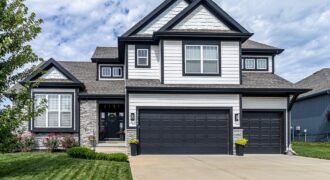 10524 N Randolph Avenue, Kansas City, MO 64157