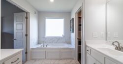 10524 N Randolph Avenue, Kansas City, MO 64157